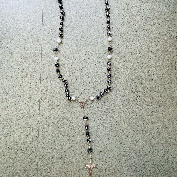 Rosary Heirloom hand turned black white & silver First Communion orConfirmation - Picture 9 of 12